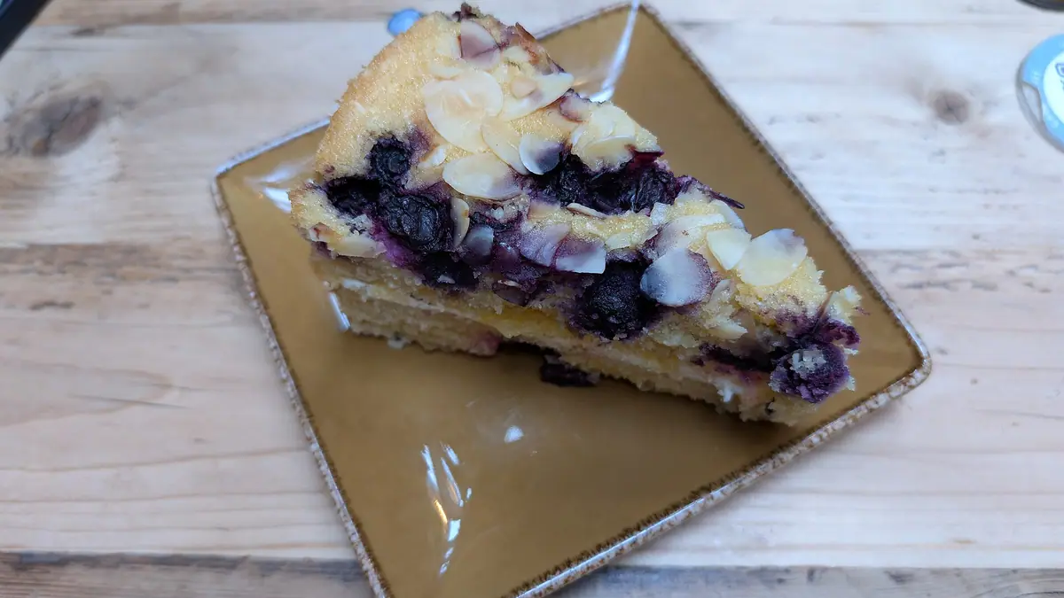 Cookies and Waffles, Bubble Treat – cookie shop in Shadwell, London